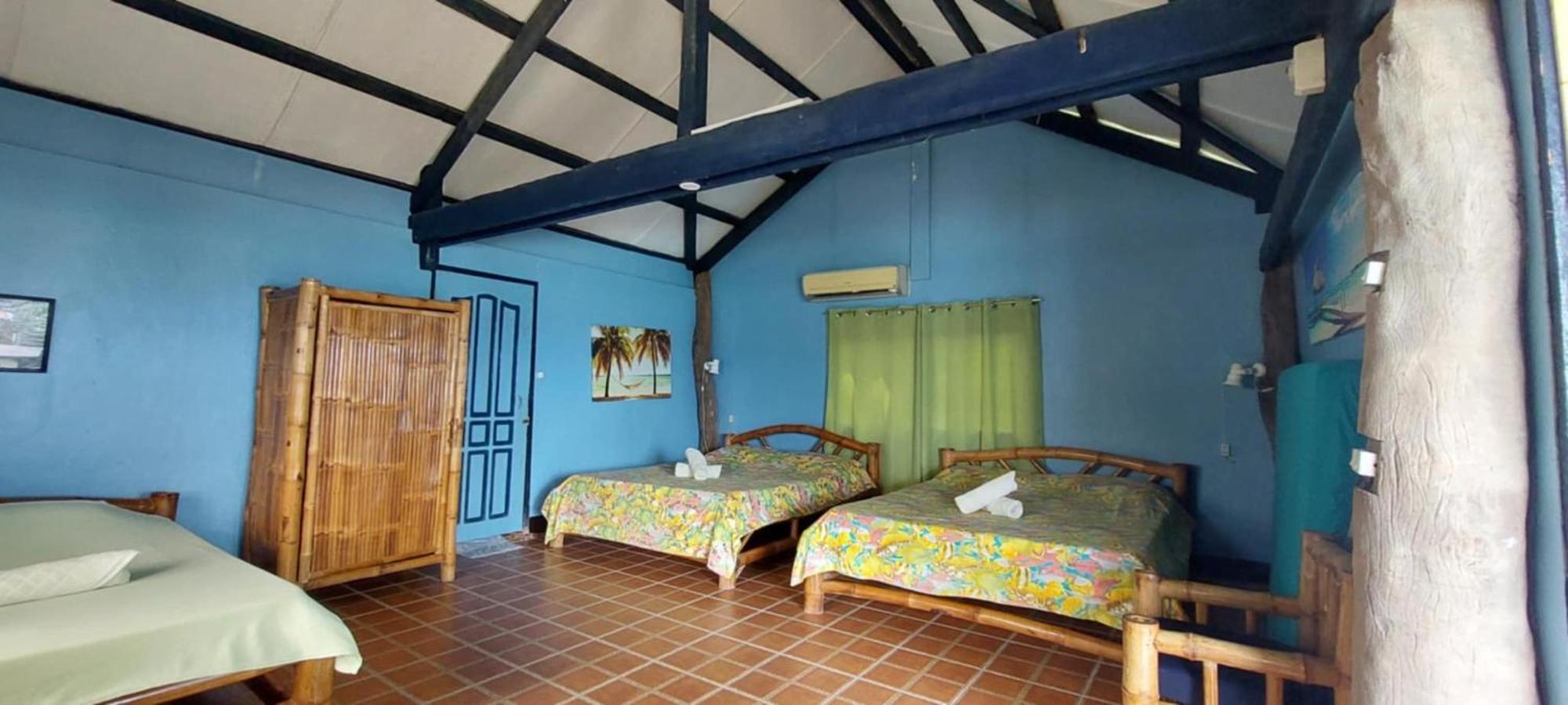 Ravenala Beach Bungalows Moalboal Exterior foto