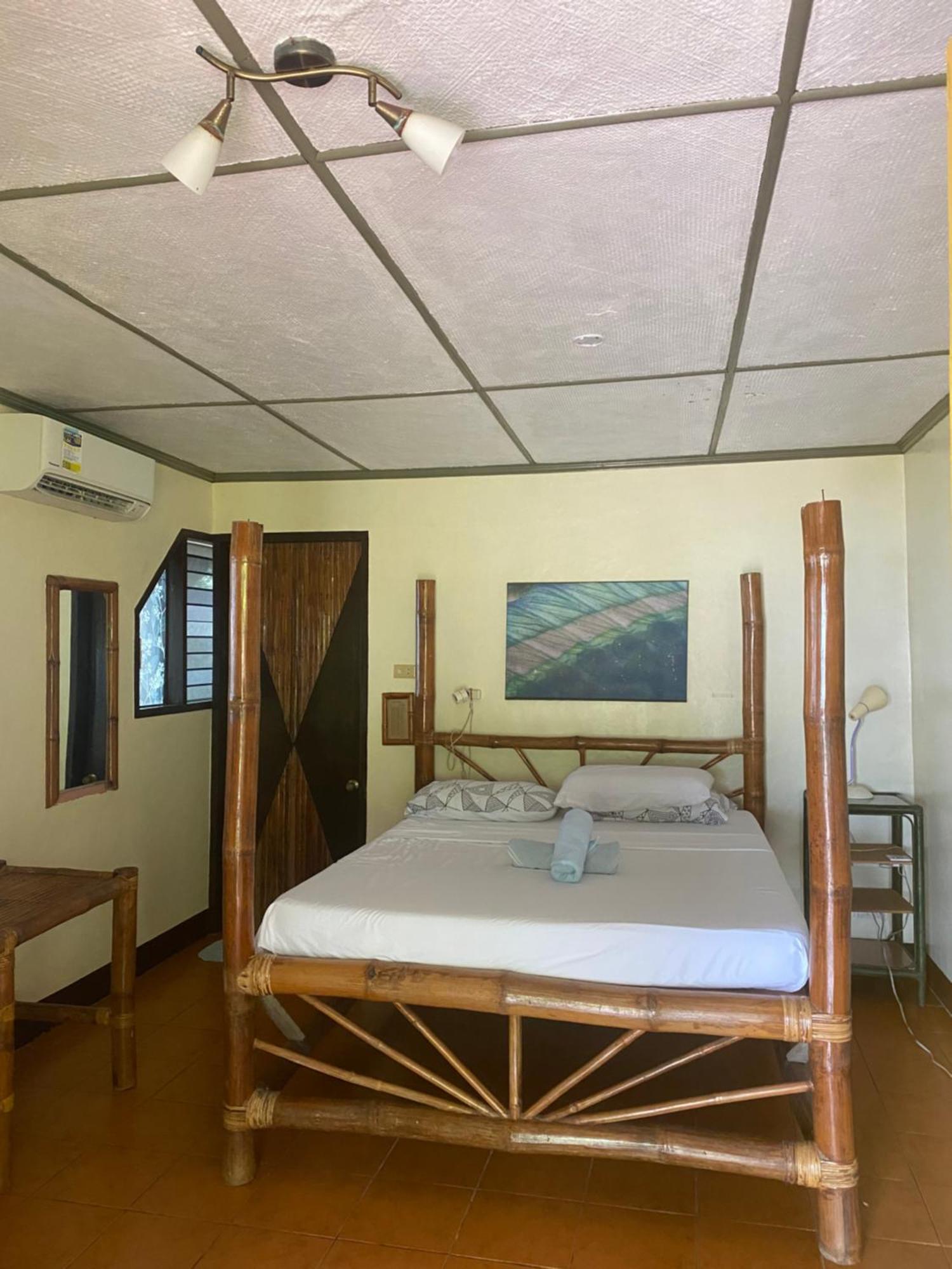 Ravenala Beach Bungalows Moalboal Exterior foto